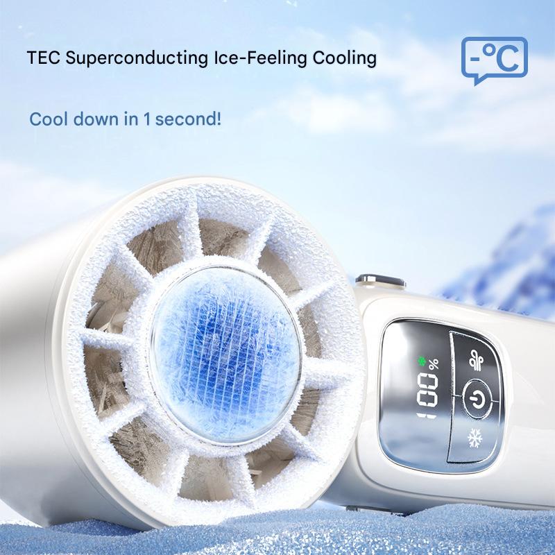 Semiconductor cooling handheld fan
